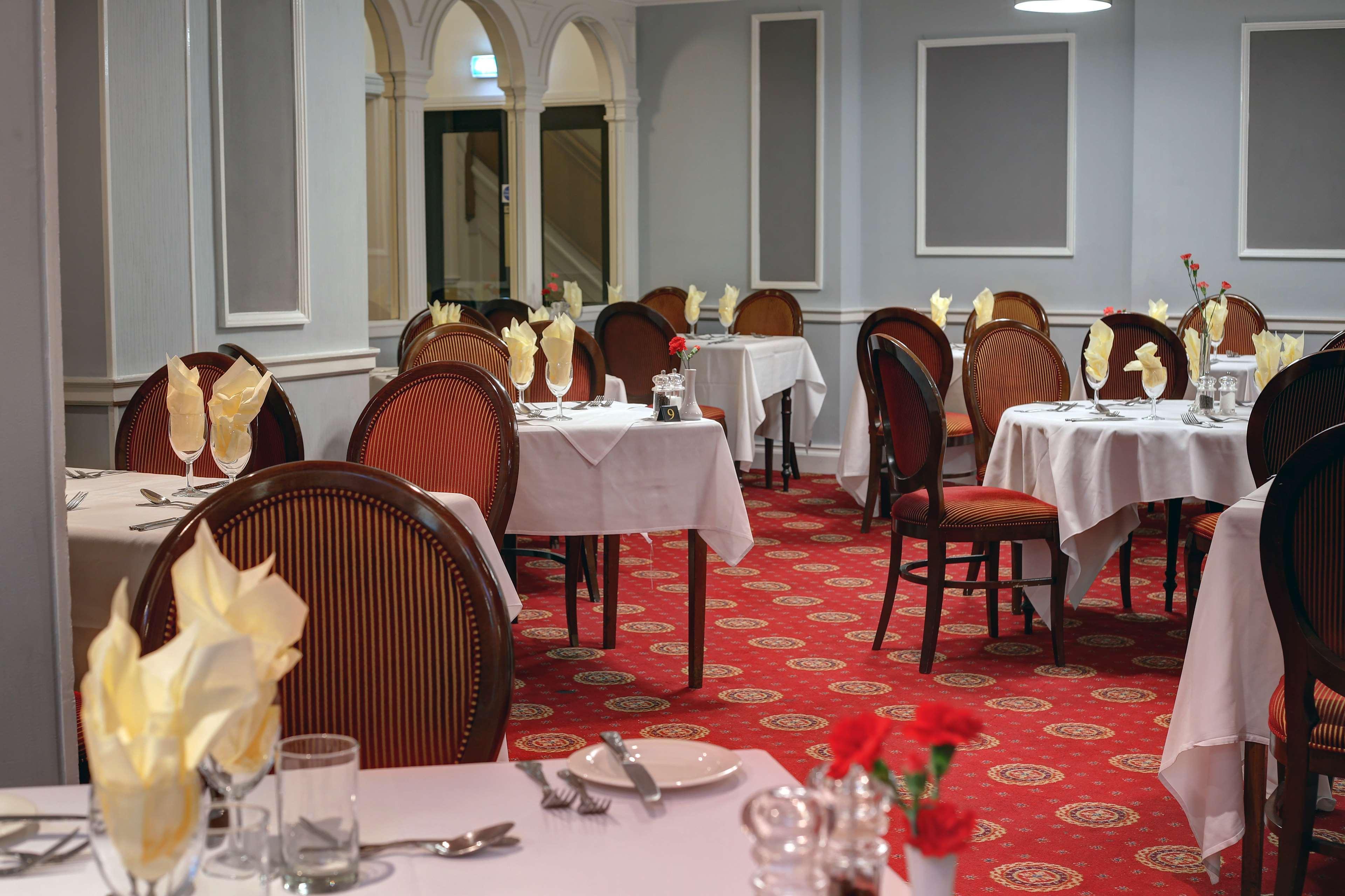 Crewe Arms Hotel エクステリア 写真