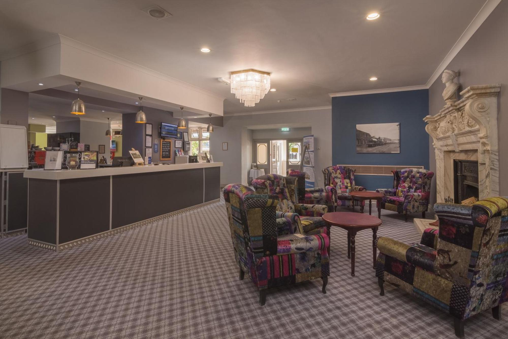 Crewe Arms Hotel エクステリア 写真