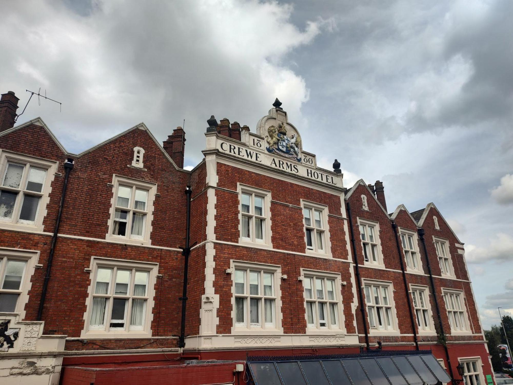 Crewe Arms Hotel エクステリア 写真