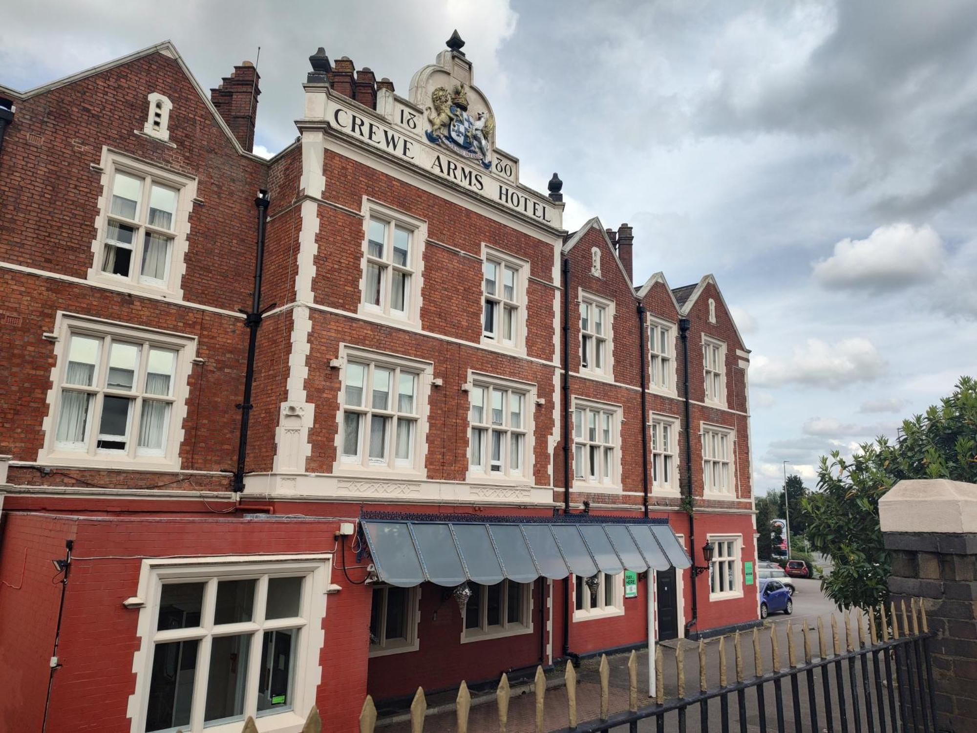 Crewe Arms Hotel エクステリア 写真