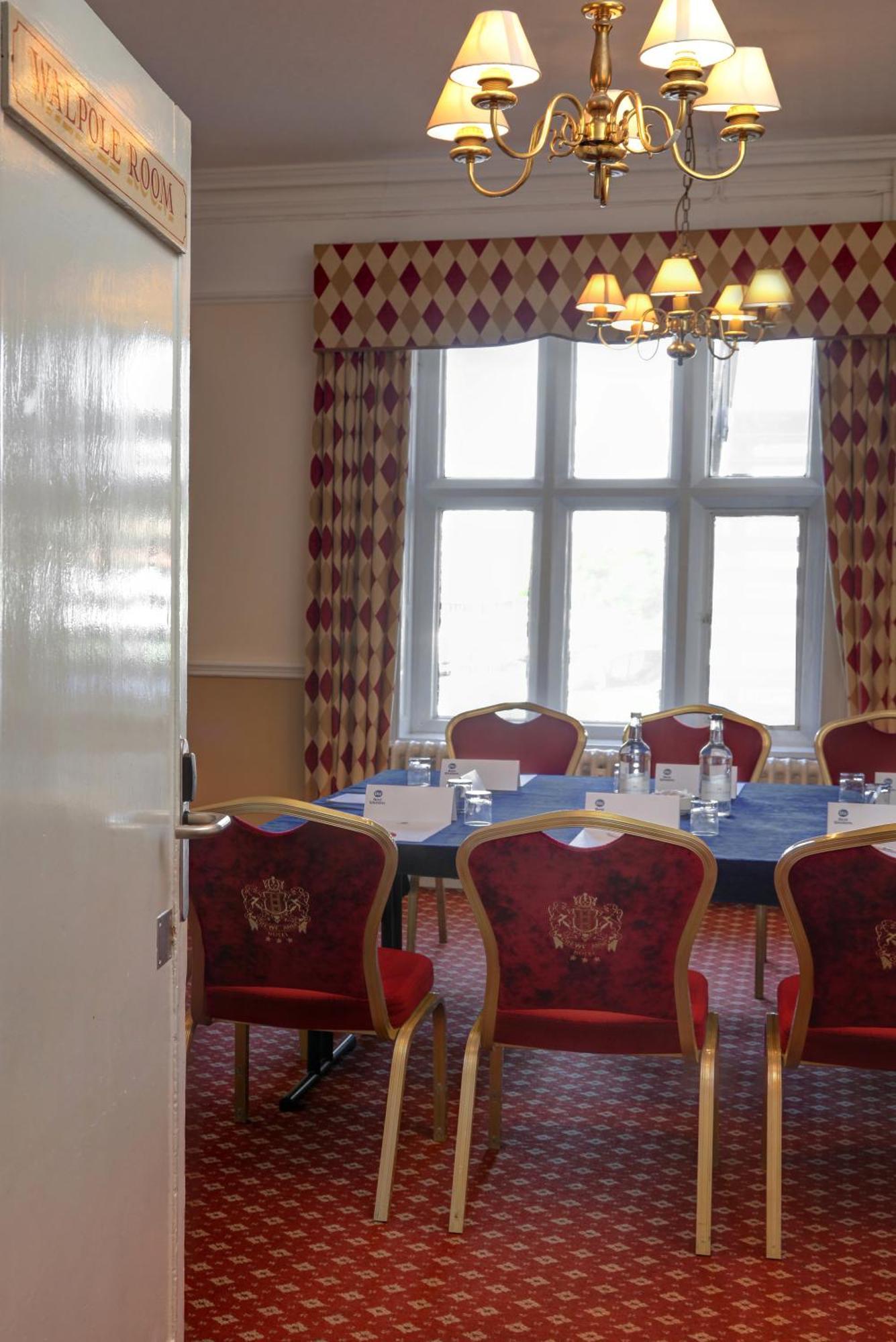 Crewe Arms Hotel エクステリア 写真