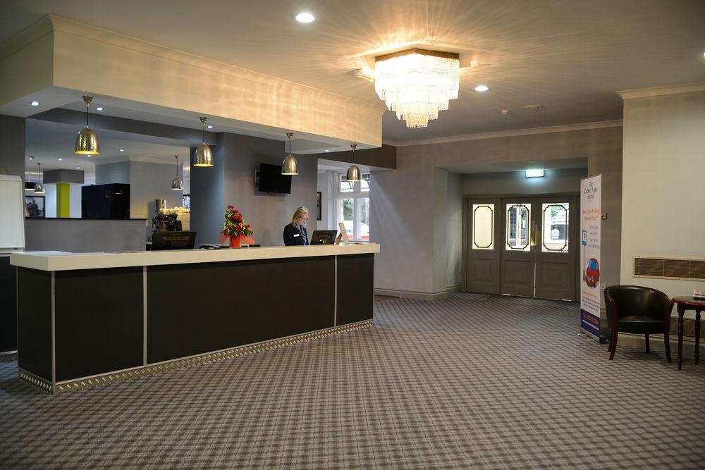 Crewe Arms Hotel エクステリア 写真