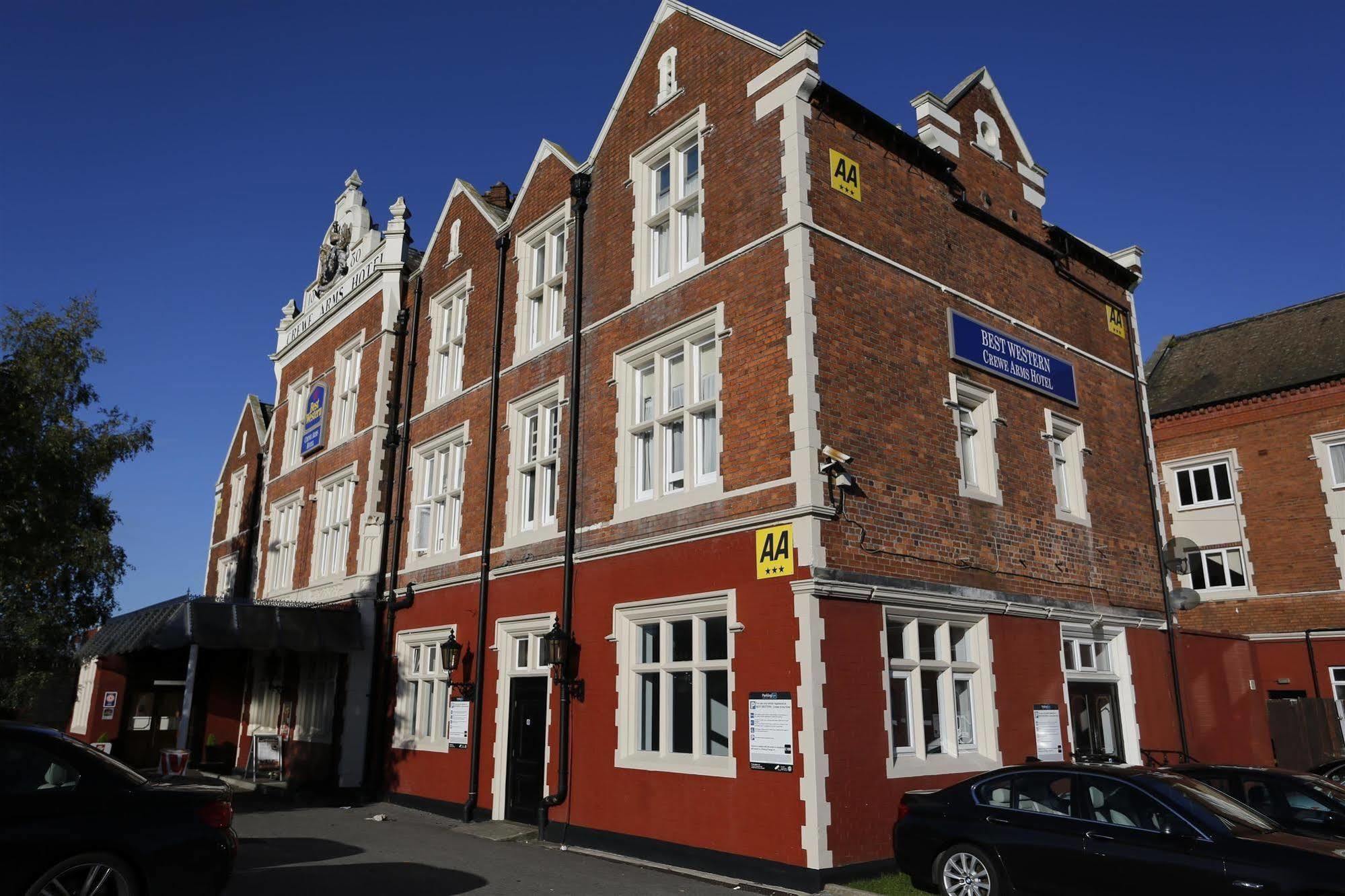 Crewe Arms Hotel エクステリア 写真