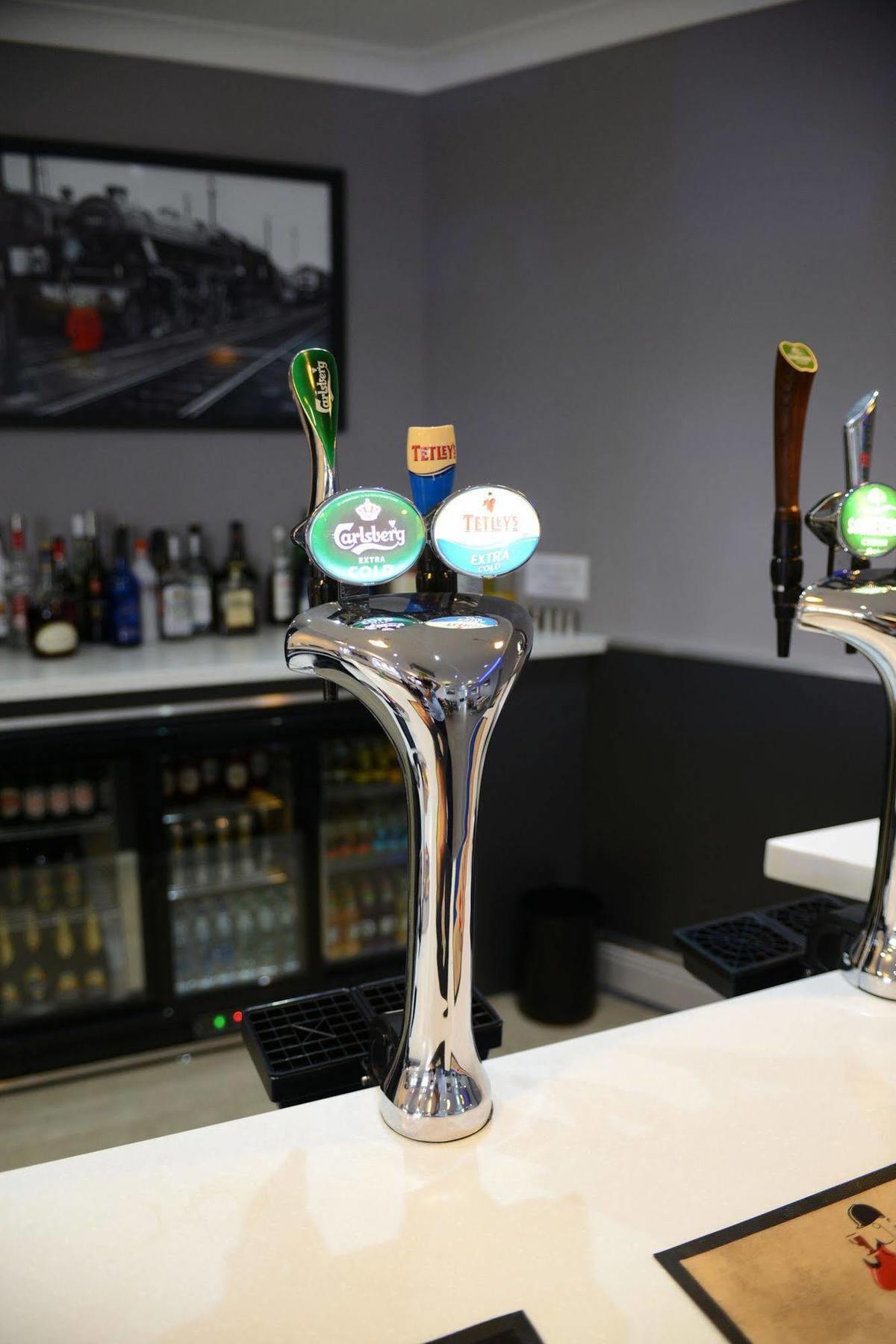 Crewe Arms Hotel エクステリア 写真